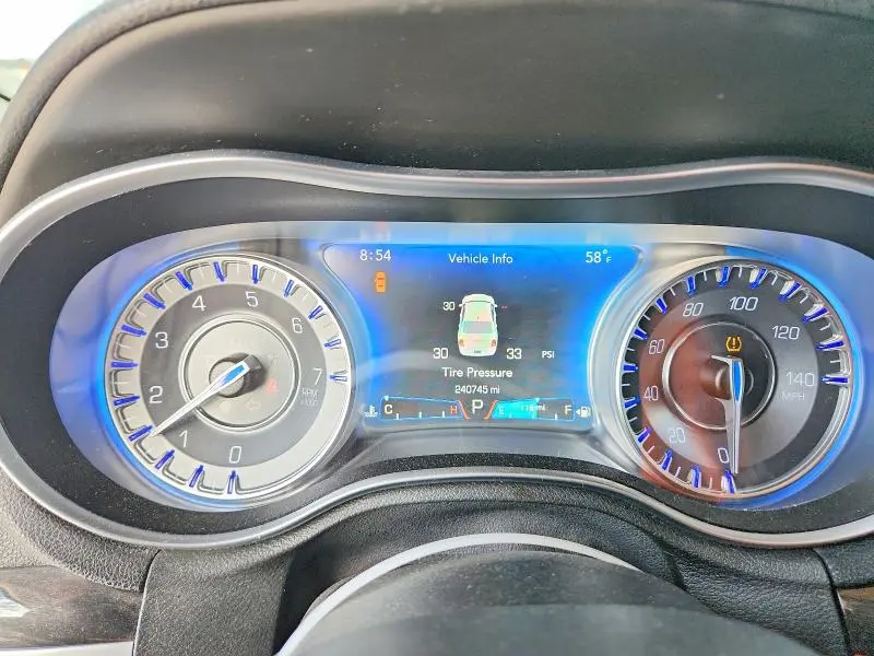 2016 CHRYSLER 300 LIMITED  