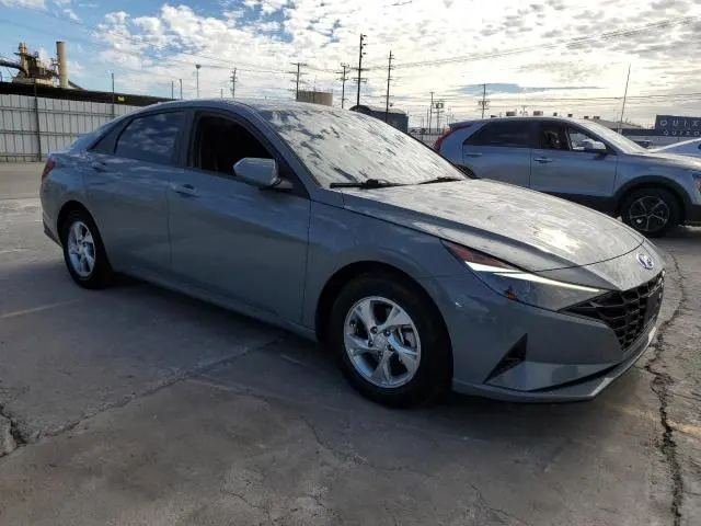 2022 HYUNDAI ELANTRA SE  