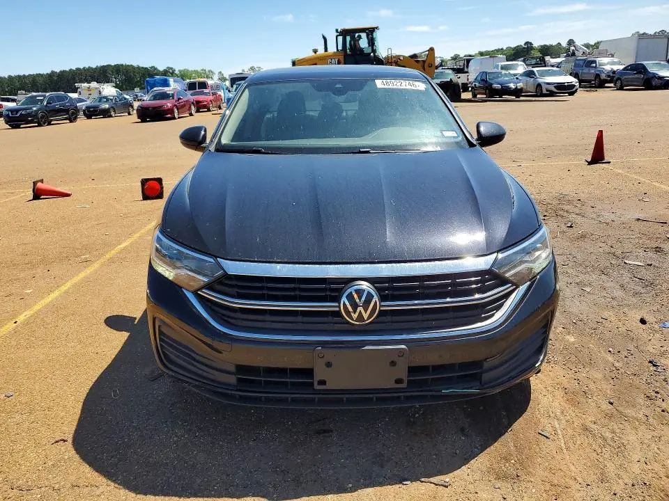 2024 VOLKSWAGEN JETTA SE  