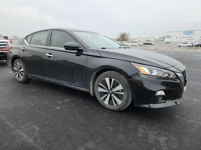 2020 NISSAN ALTIMA SL  