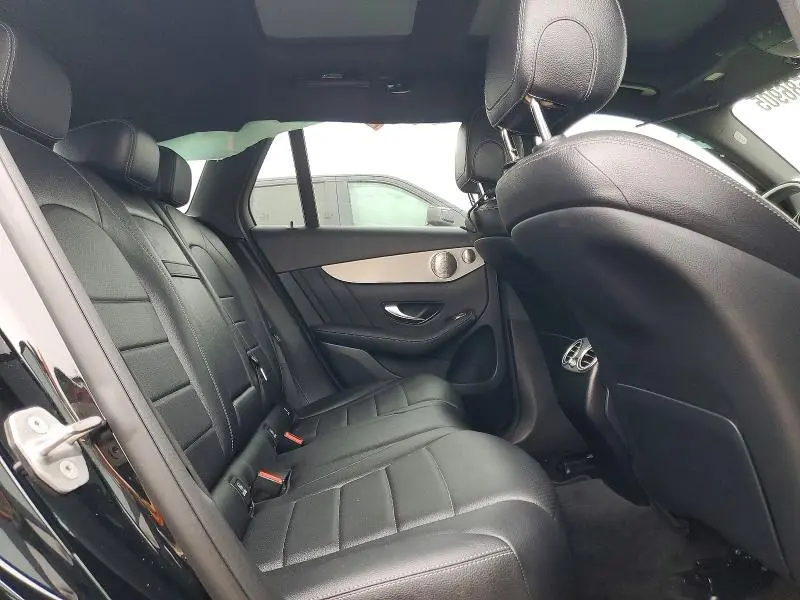 2021 MERCEDES-BENZ GLC 300  