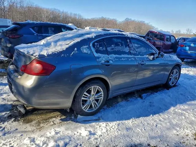 2013 INFINITI G37   