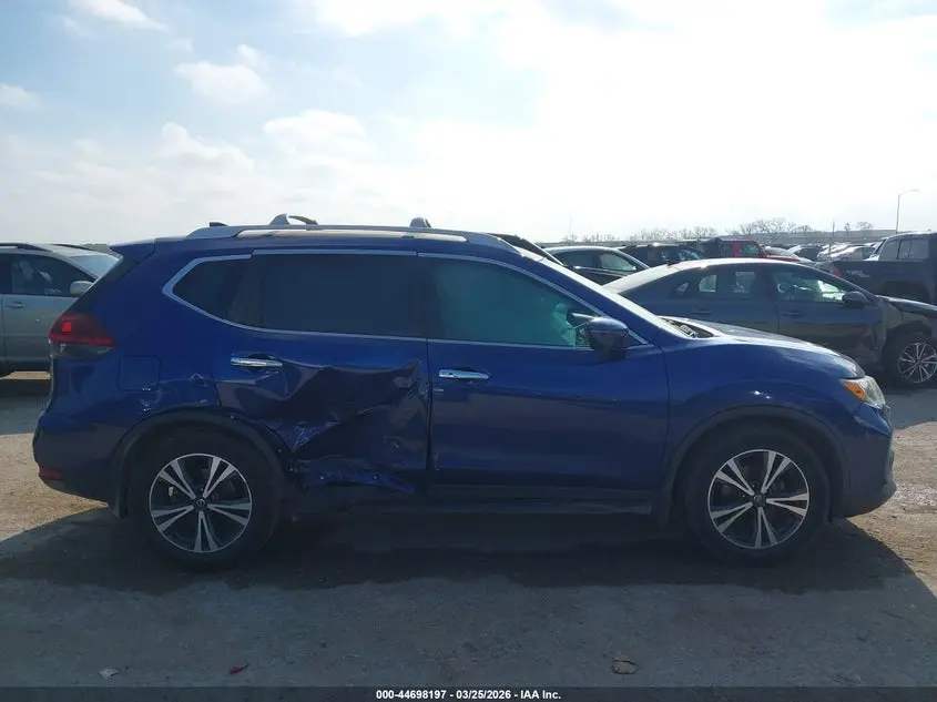 2019 NISSAN ROGUE SV