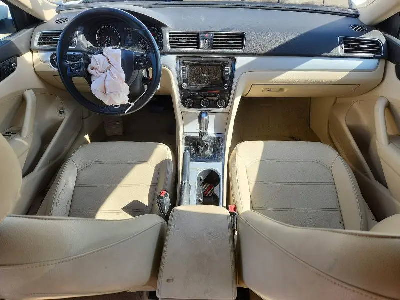 2013 VOLKSWAGEN PASSAT SE  