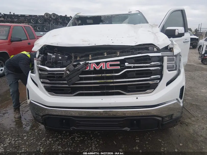 2024 GMC SIERRA 1500 4WD  SHORT BOX SLT