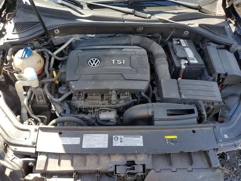 2016 VOLKSWAGEN PASSAT SE  