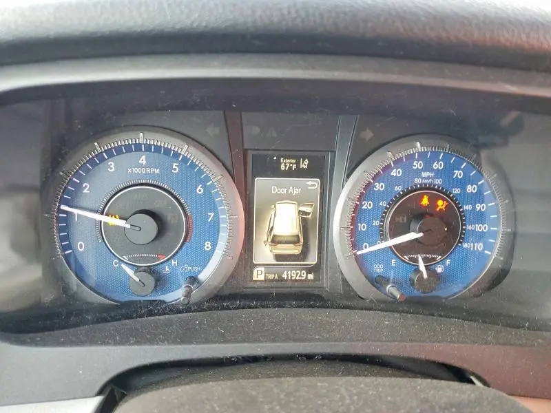 2018 TOYOTA SIENNA LE  