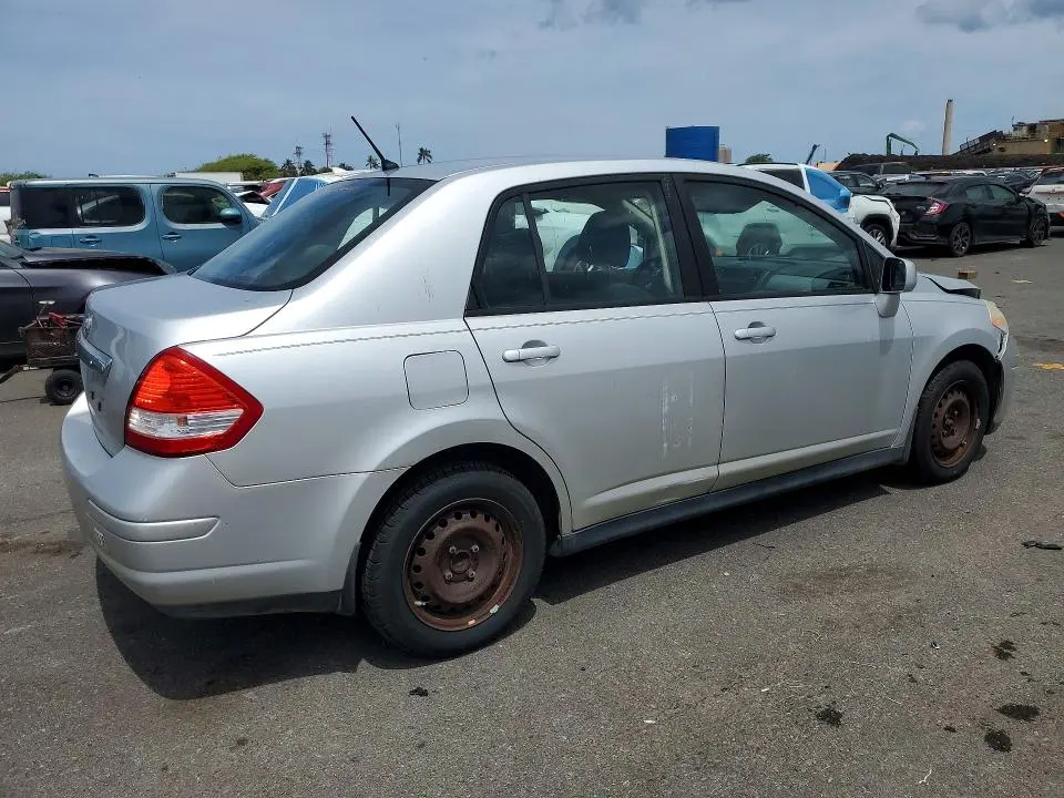 2010 NISSAN VERSA 1.8 S  