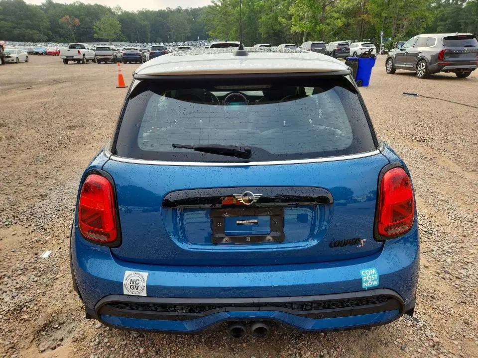 2022 MINI COOPER S  