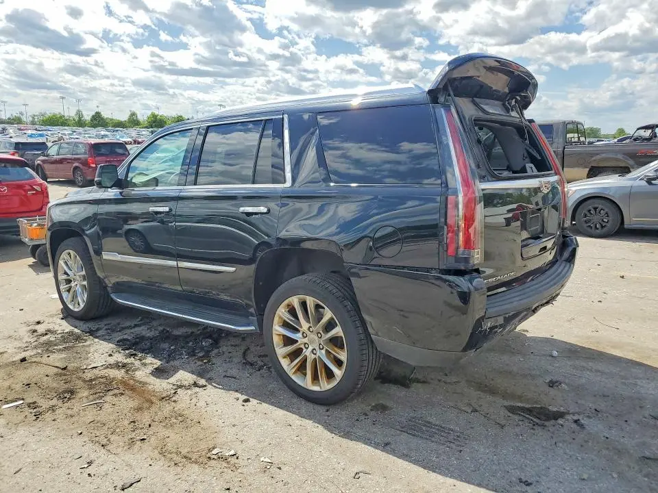 2019 CADILLAC ESCALADE LUXURY  