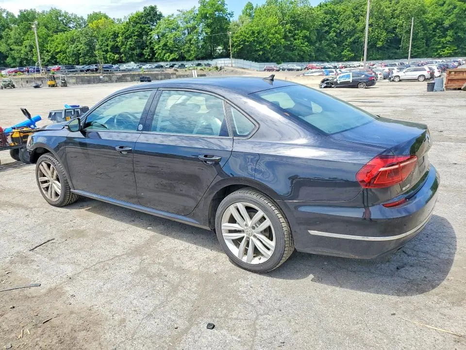 2019 VOLKSWAGEN PASSAT WOLFSBURG  