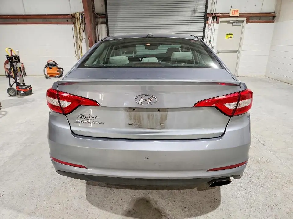 2016 HYUNDAI SONATA SE  