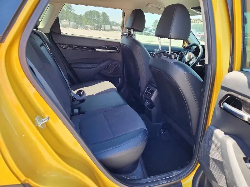 2022 KIA SELTOS S  