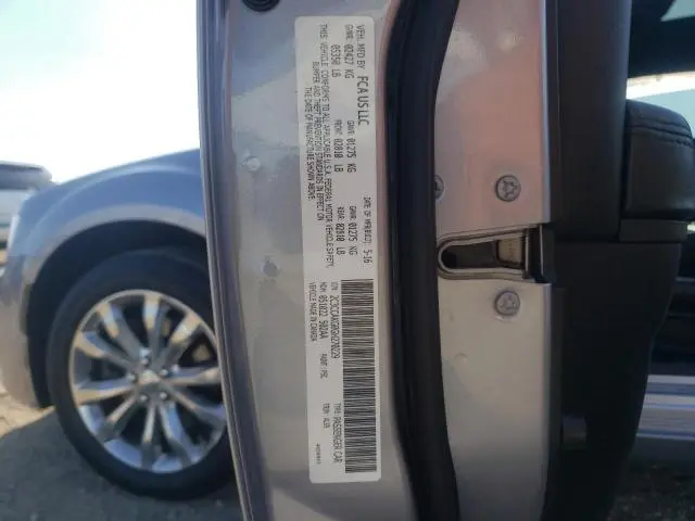 2016 CHRYSLER 300C   