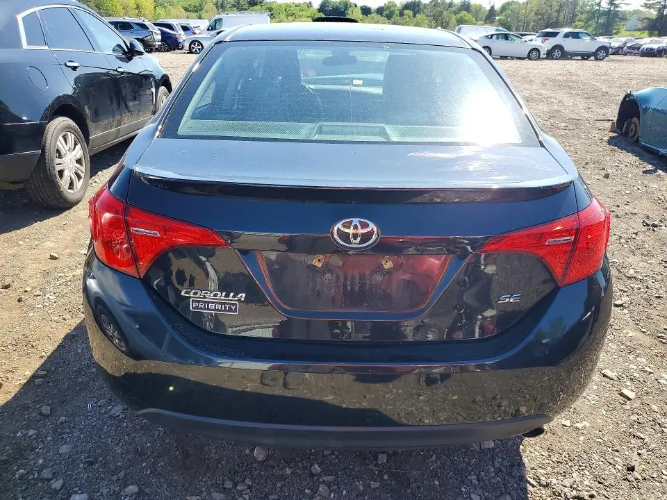 2017 TOYOTA COROLLA SE  