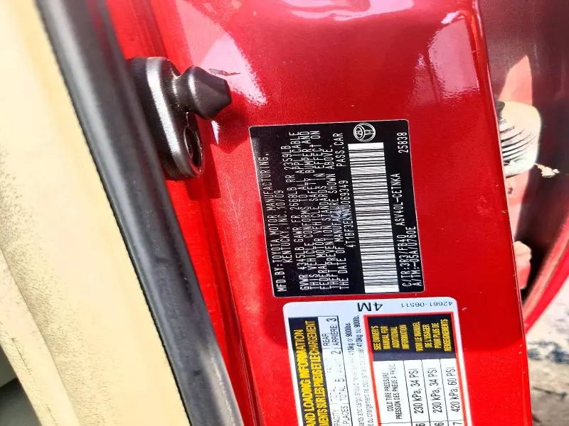 2010 TOYOTA CAMRY LE  