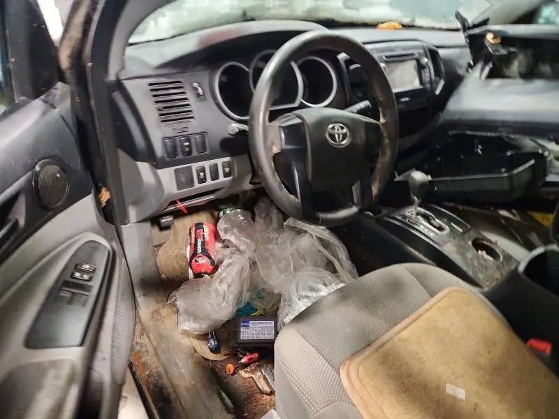 2013 TOYOTA TACOMA V6  