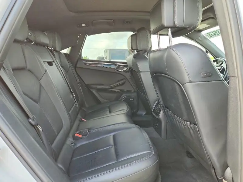 2021 PORSCHE MACAN   