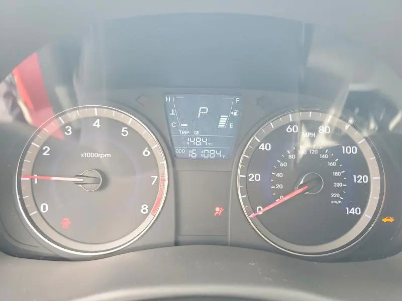 2012 HYUNDAI ACCENT GS  