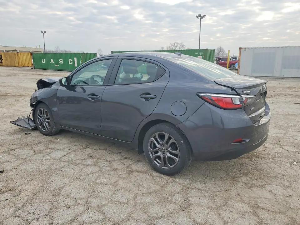 2019 TOYOTA YARIS LE  