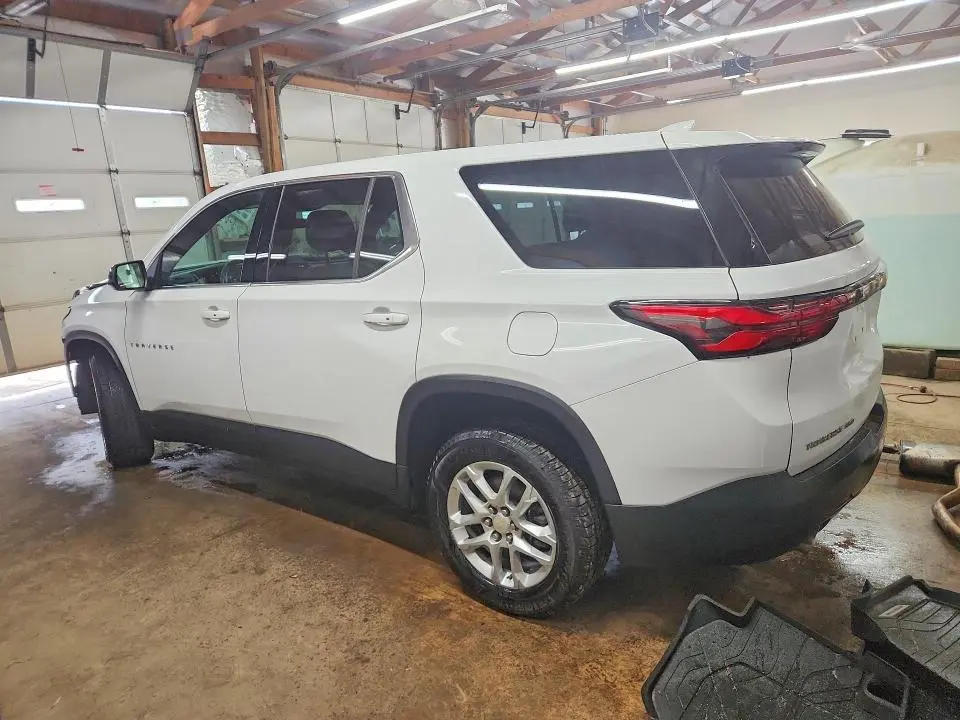 2022 CHEVROLET TRAVERSE LS  