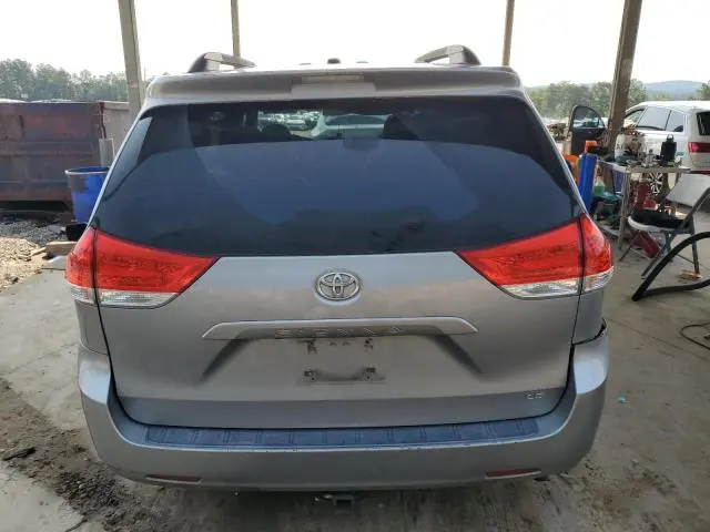 2011 TOYOTA SIENNA LE  
