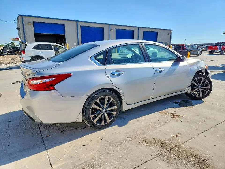 2017 NISSAN ALTIMA 2.5 SR  