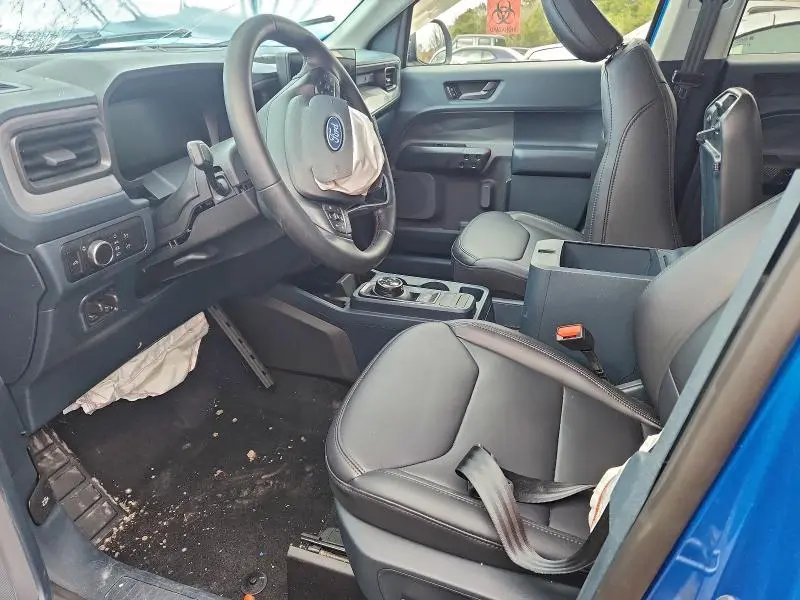 2025 FORD MAVERICK LARIAT  