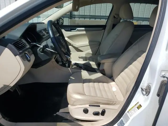 2016 VOLKSWAGEN PASSAT SEL PREMIUM  