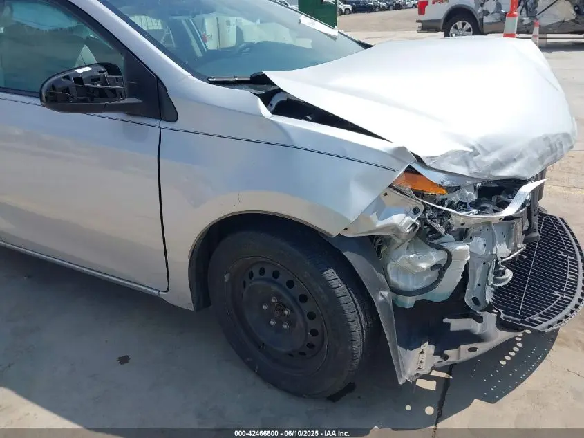 2015 TOYOTA COROLLA LE
