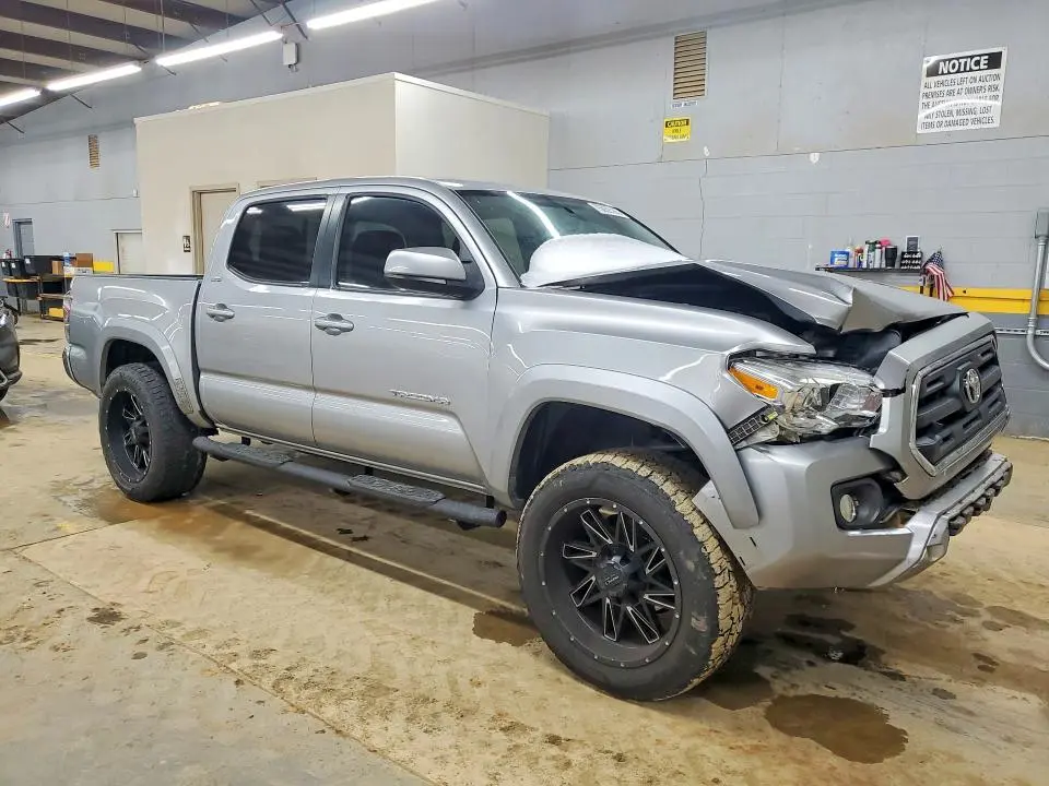 2017 TOYOTA TACOMA DOUBLE CAB  