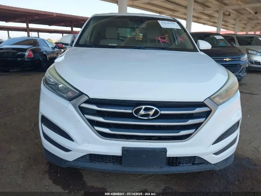 2017 HYUNDAI TUCSON SE