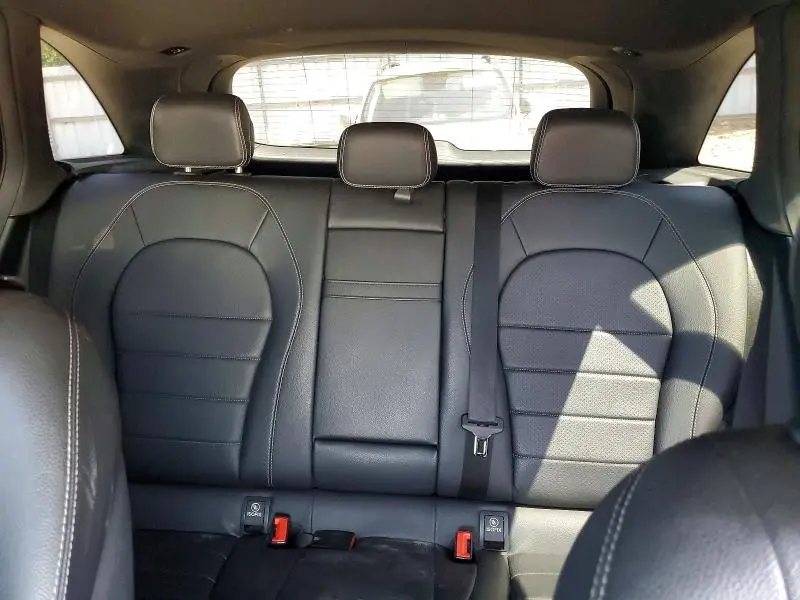 2017 MERCEDES-BENZ GLC 300  