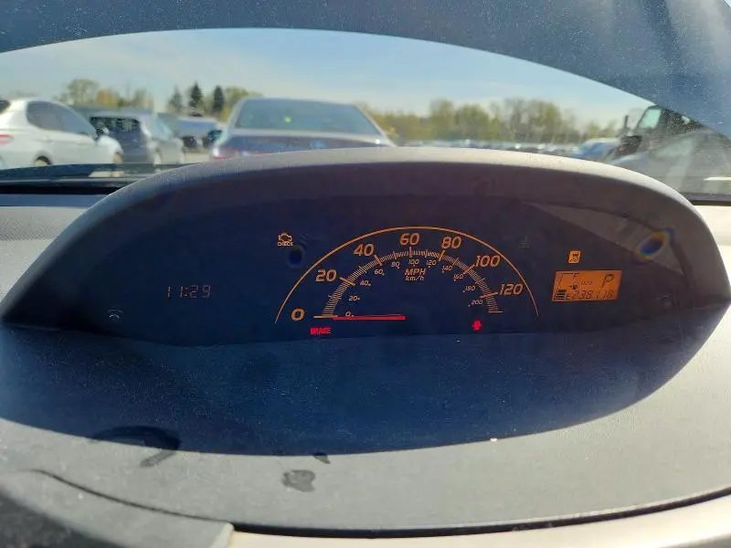 2011 TOYOTA YARIS BASE  