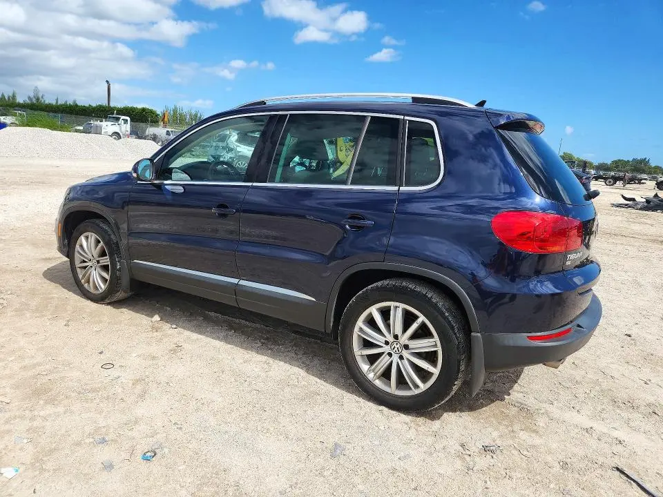 2016 VOLKSWAGEN TIGUAN S  