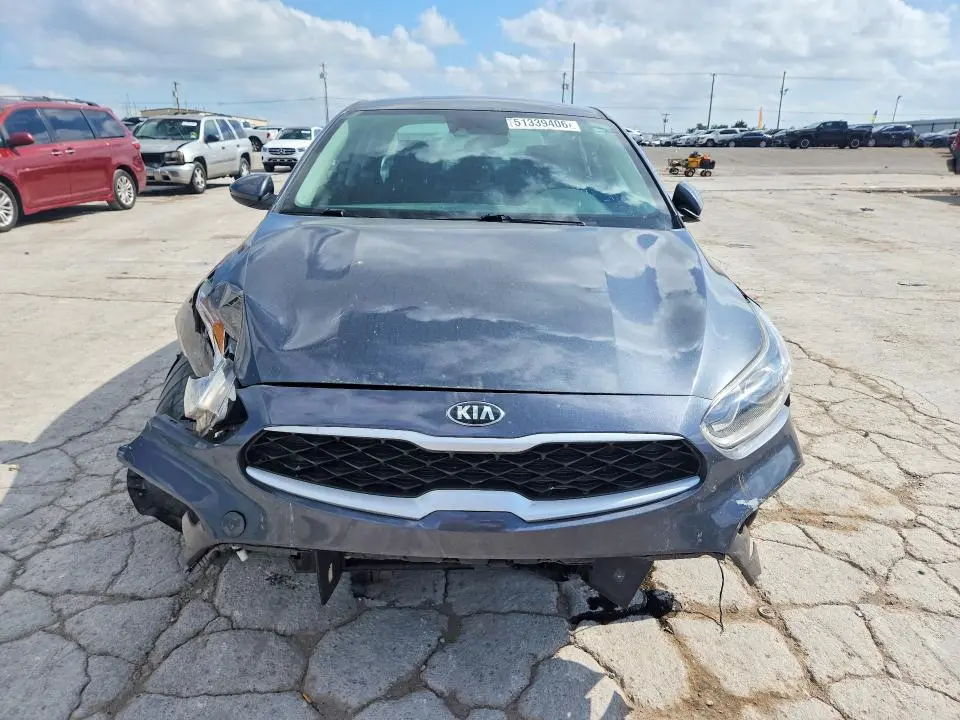 2021 KIA FORTE LXS  