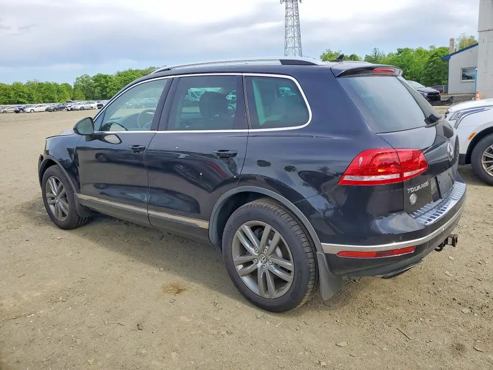 2016 VOLKSWAGEN TOUAREG SPORT  
