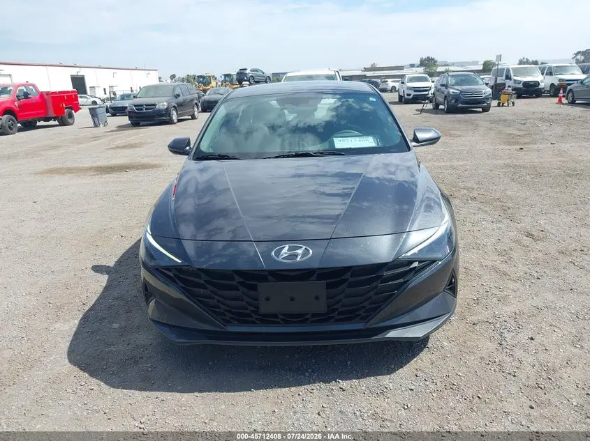 2021 HYUNDAI ELANTRA SE