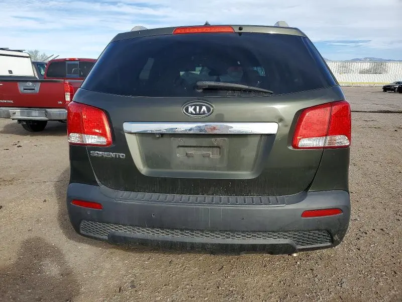 2013 KIA SORENTO LX  