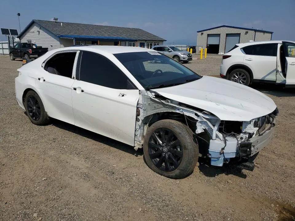 2018 TOYOTA CAMRY LE  