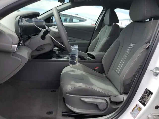 2024 HYUNDAI ELANTRA SEL  