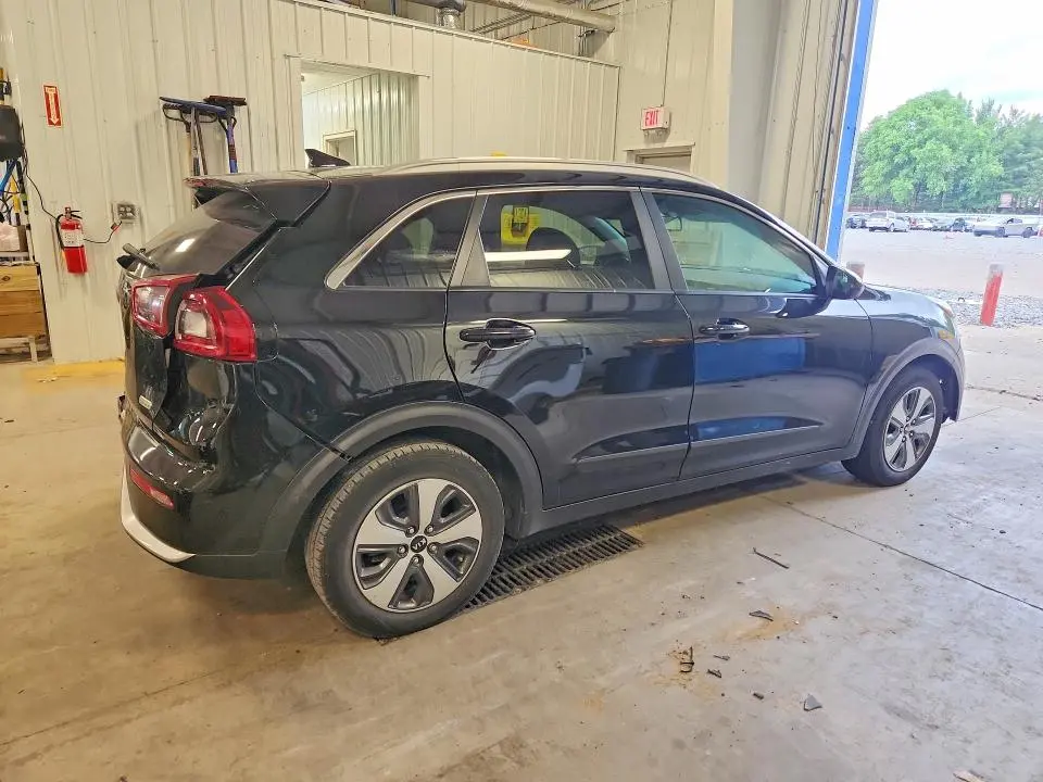 2017 KIA NIRO FE  