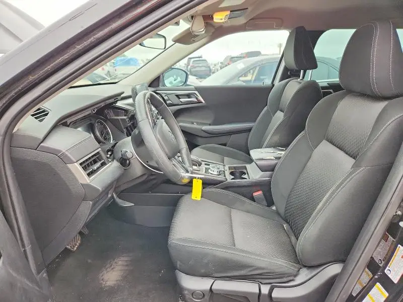 2023 MITSUBISHI OUTLANDER ES  