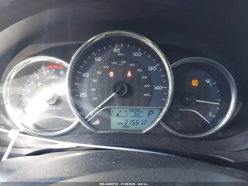 2015 TOYOTA COROLLA LE