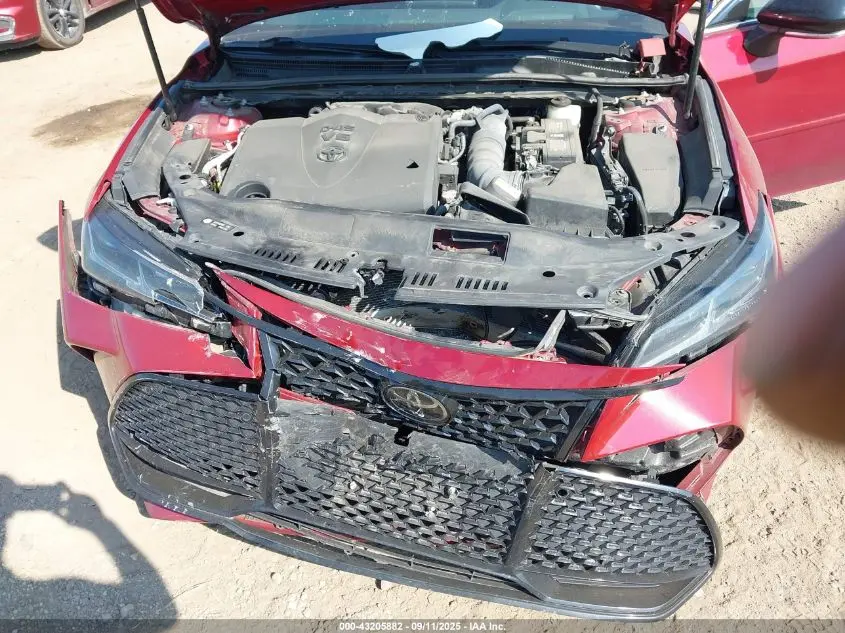 2019 TOYOTA AVALON TOURING