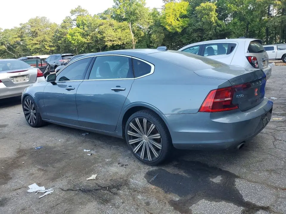 2018 VOLVO S90 T5 MOMENTUM  