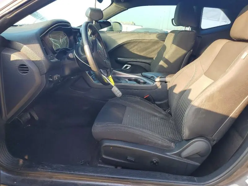 2016 DODGE CHALLENGER SXT  