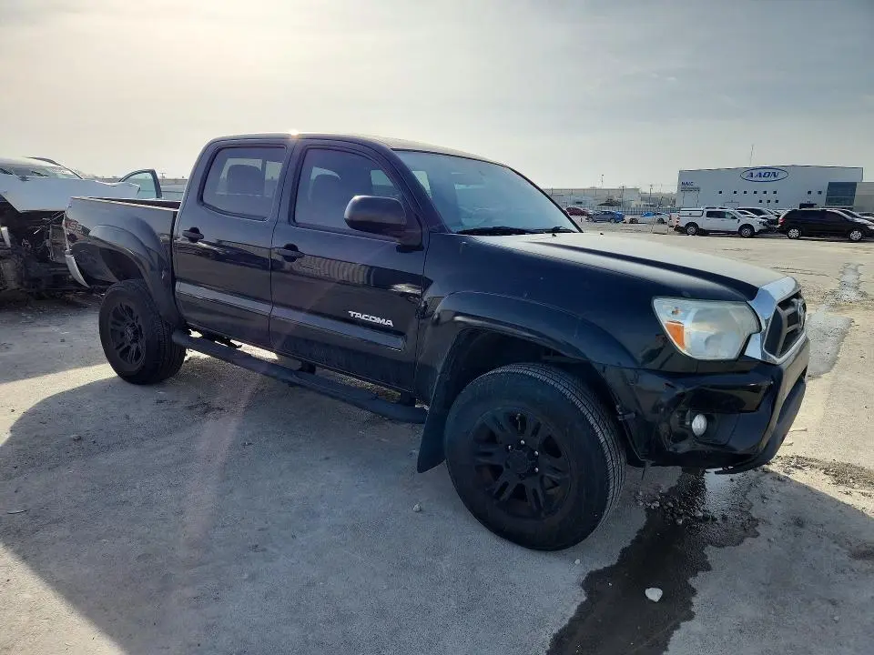 2015 TOYOTA TACOMA V6  