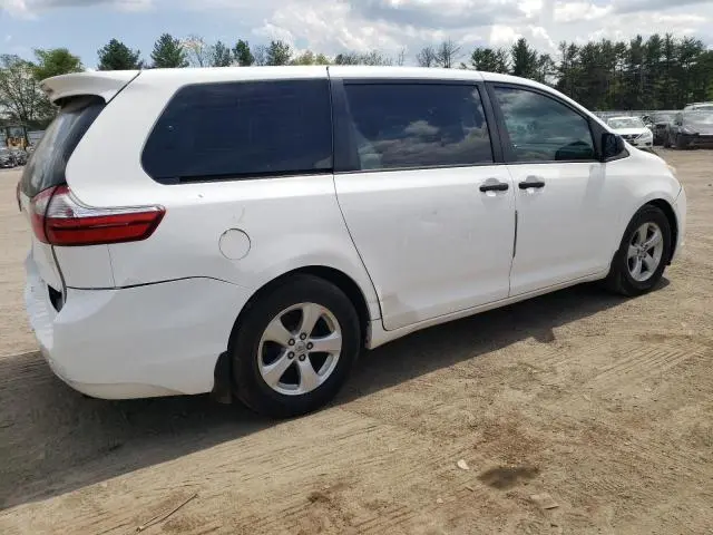 2017 TOYOTA SIENNA   