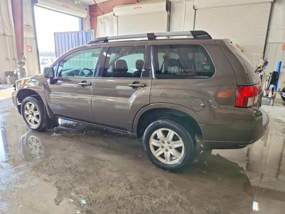 2011 MITSUBISHI ENDEAVOR LS  